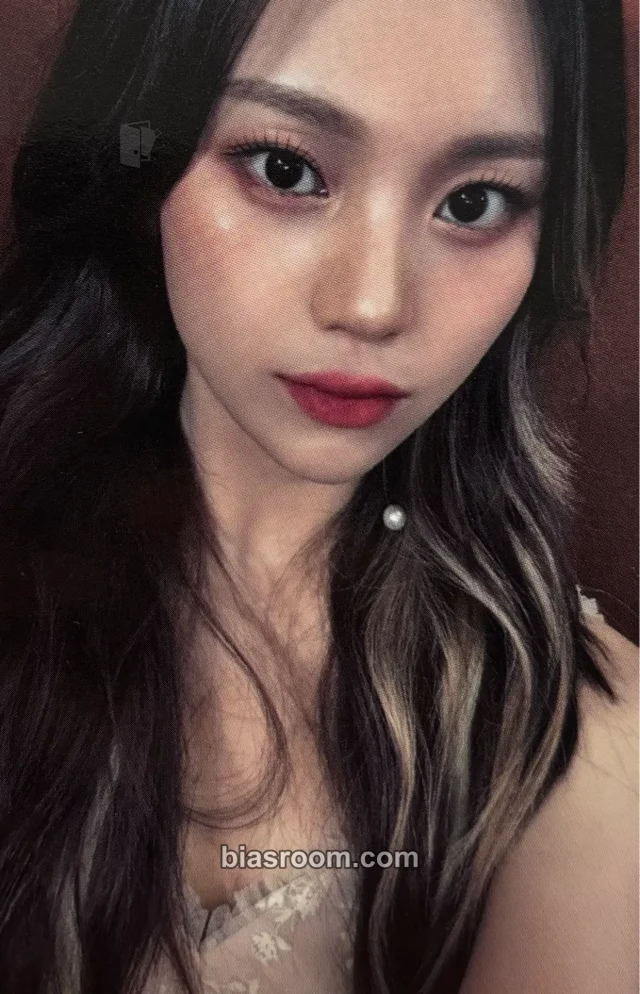 VIVIZ - Umji - VERSUS Album soundwave lucky draw (LD) round 1