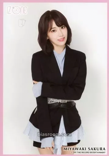 Sakura JAPAN 1st FANMEETING Photocard - IZ*ONE - IZ*ONE K-pop photocard