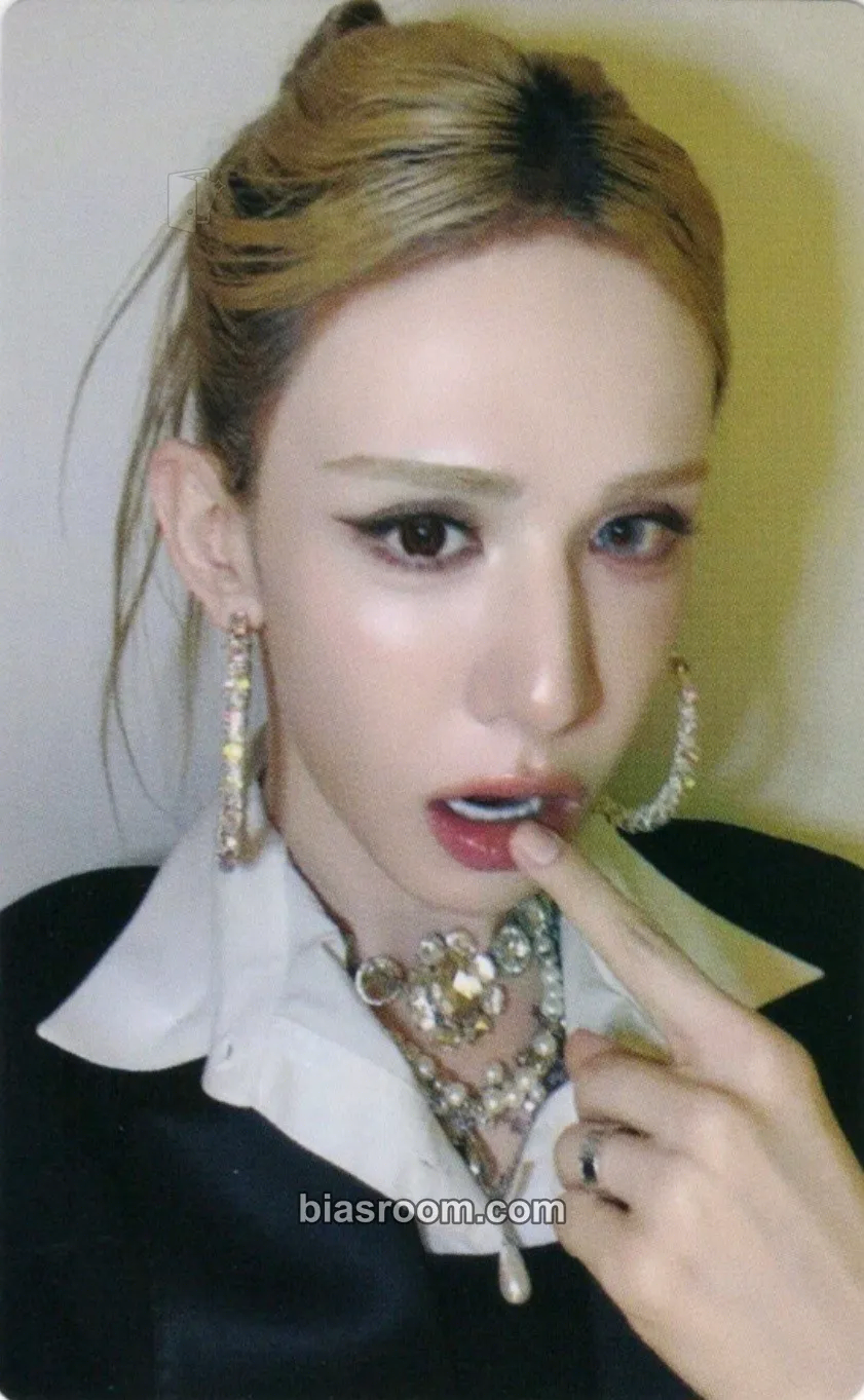 Wumuti I, God Photocard - XLOV - XLOV K-pop photocard