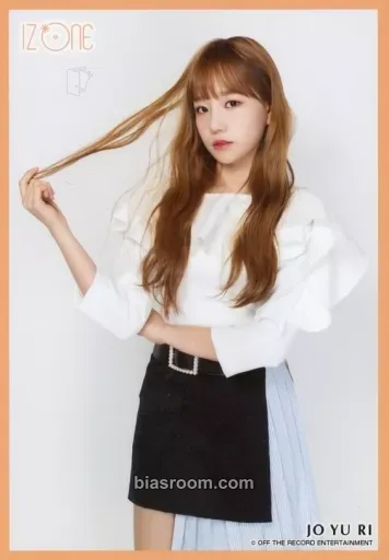 Jo Yuri JAPAN 1st FANMEETING Photocard - IZ*ONE - IZ*ONE K-pop photocard