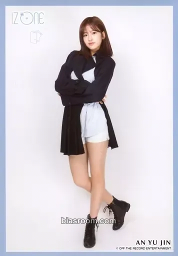 Yujin JAPAN 1st FANMEETING Photocard - IZ*ONE - IZ*ONE K-pop photocard