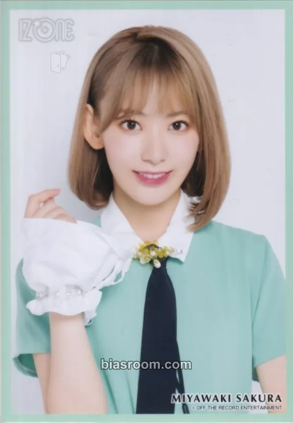 Sakura Non-Album Bromides Photocard - IZ*ONE - IZ*ONE K-pop photocard