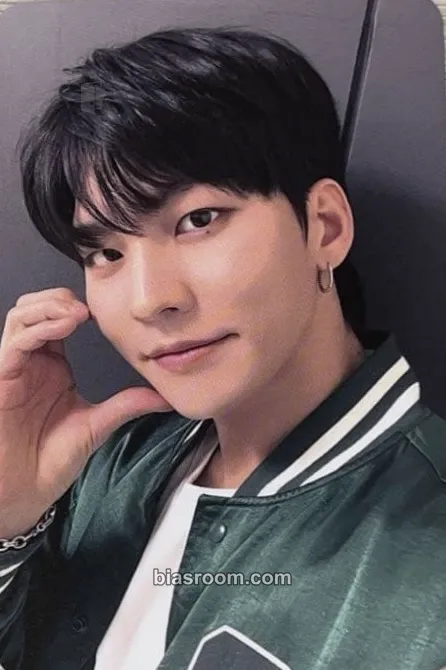 Gon VENI VIDI VICI Photocard - VANNER - VANNER K-pop photocard