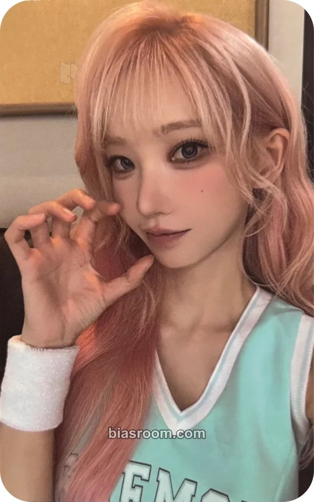 QWER - Magenta - CEREMONY  Album weverse global shop (wvg) lucky draw (LD) round 2