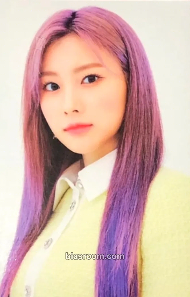 Hyewon ONEIRIC THEATER Photocard - IZ*ONE - IZ*ONE K-pop photocard