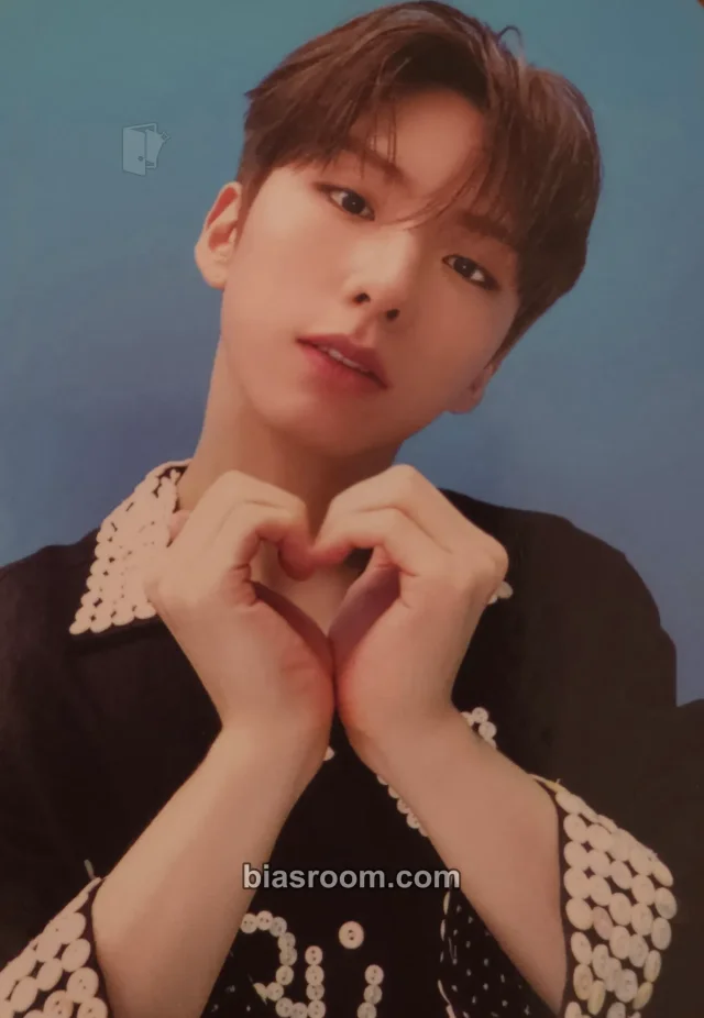 MONSTA X - Kihyun - Voyager Album pob (pre-order benefit) starship square (ssq)