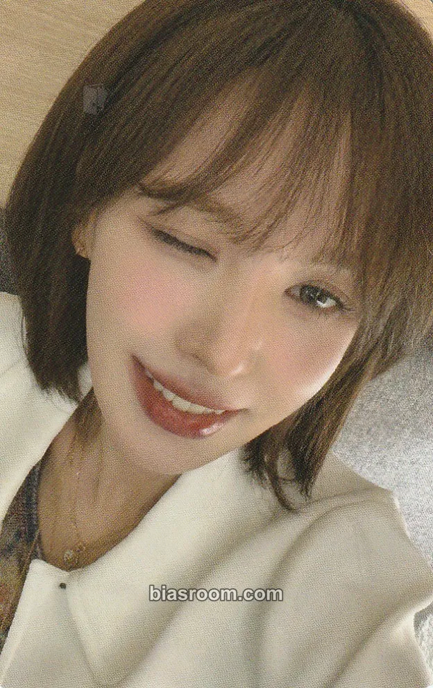 Wendy Cerulean Verge Photocard - Red Velvet - Red Velvet K-pop photocard