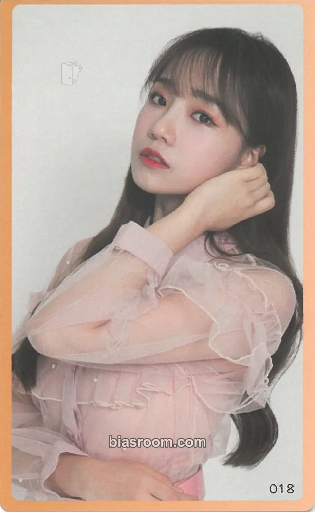 Jo Yuri EYES ON ME Photocard - IZ*ONE - IZ*ONE K-pop photocard