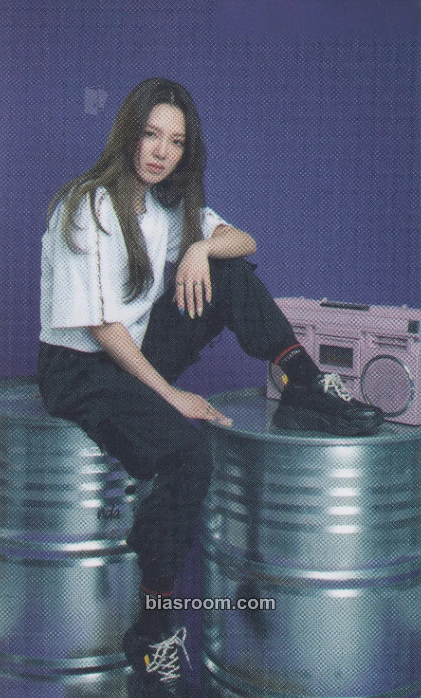 Hyoyeon Oh!GG SEASON'S GREETINGS 2021 Photocard - Girls' Generation - Girls' Generation K-pop photocard