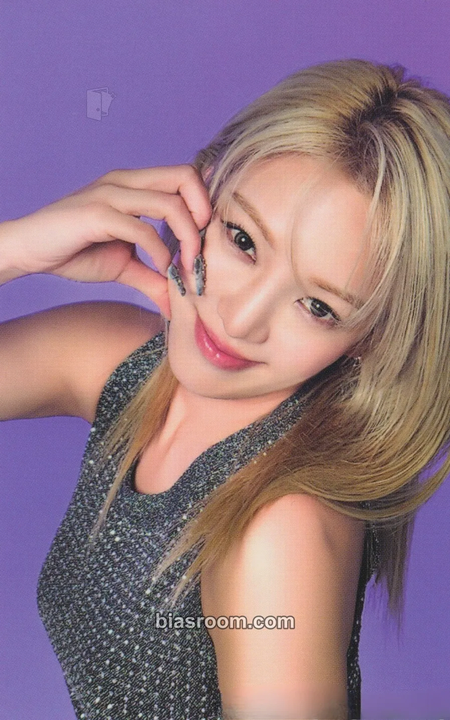 Hyoyeon Season's Greetings 2025 Photocard - Girls' Generation - Girls' Generation K-pop photocard