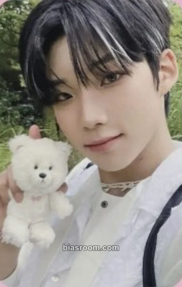 The Wind - Park Hayuchan - Hello : My First Love Album album photocard platform version B version