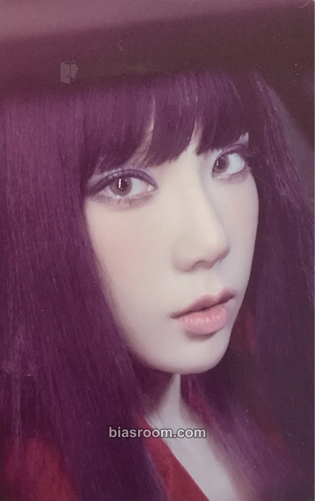 Taeyeon - Taeyeon - INVU Album merch photocard photo set exhibition