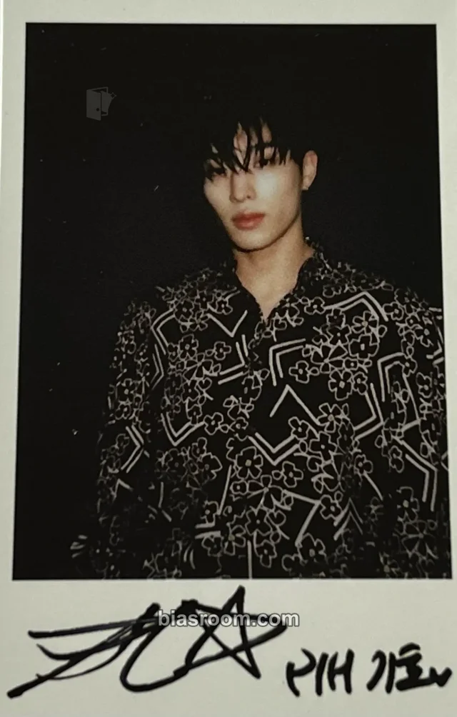 P1Harmony - Keeho - P1Harmony Knight V Magazine 2022 Other polaroid polaroid set magazine inclusion
