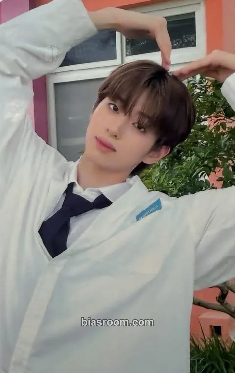 Jang Hyounjoon Hello : My First Love Photocard - The Wind - The Wind K-pop photocard