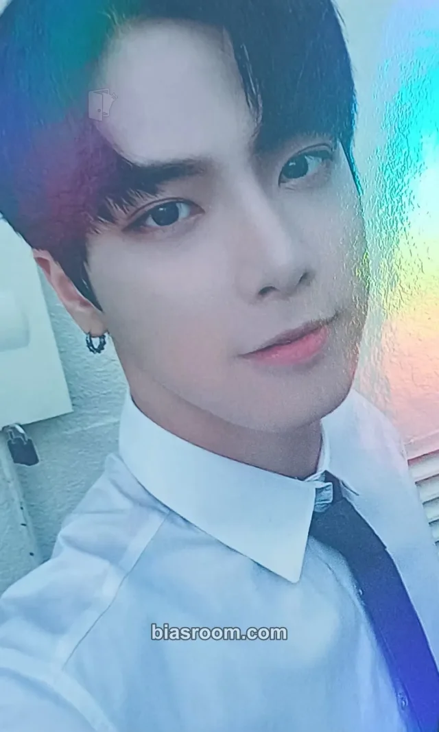 TAN - Jaejun - ESSEGE Album album photocard holographic (hologram)
