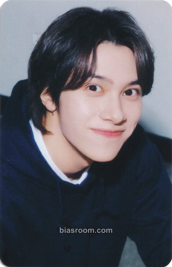 Hendery 2026 Season's Greetings Photocard - WayV - WayV K-pop photocard