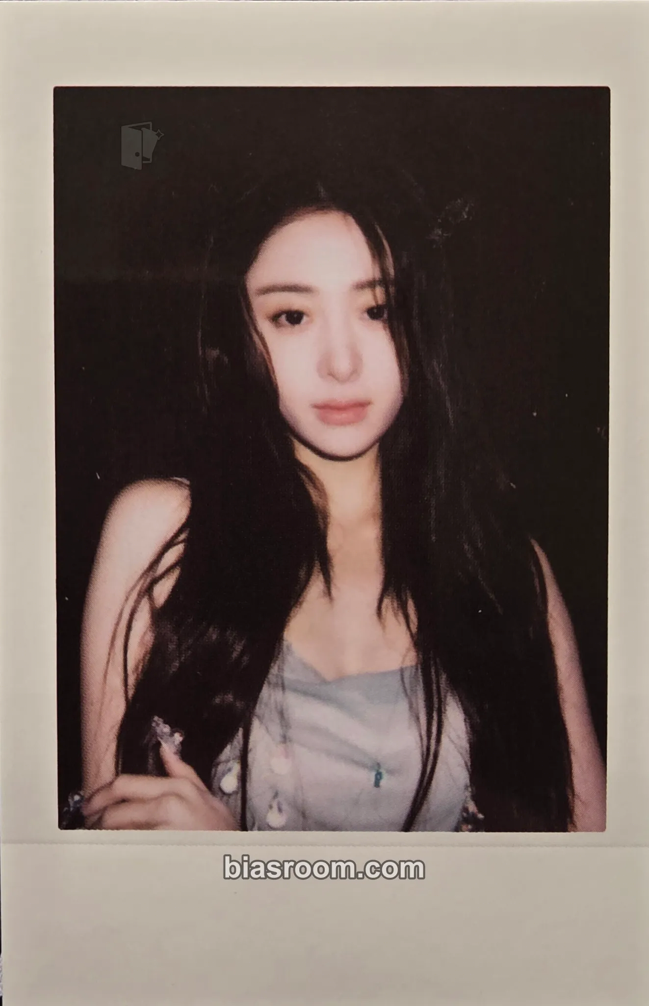 Huh Yunjin PUREFLOW pt.1 Photocard - LE SSERAFIM - LE SSERAFIM K-pop photocard