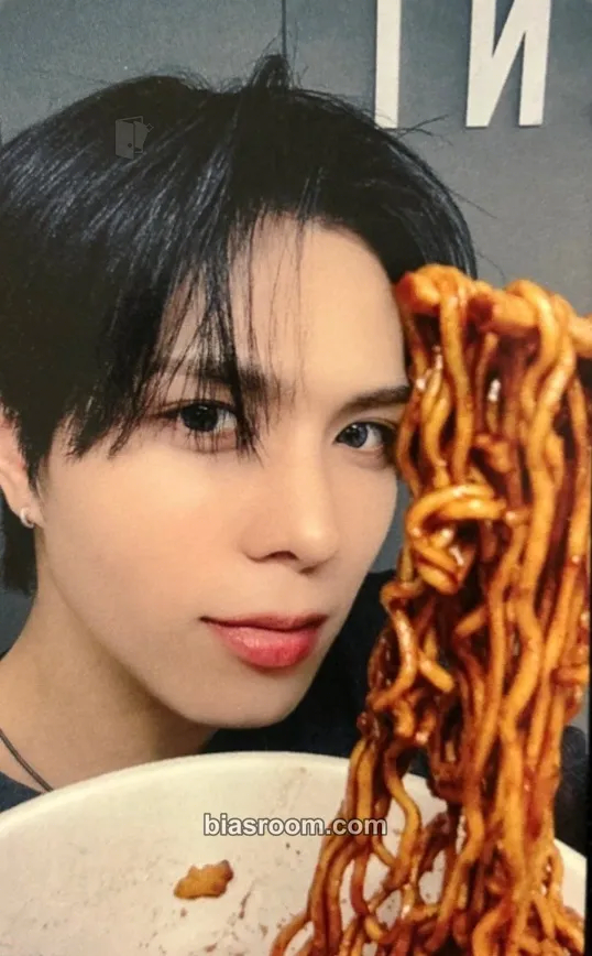 Yejun VERSUS Photocard - E’LAST - E’LAST K-pop photocard