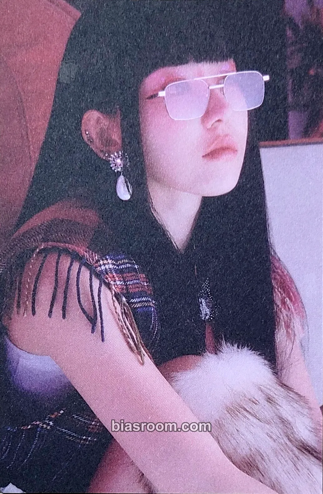 Sakura EASY Photocard - LE SSERAFIM - LE SSERAFIM K-pop photocard