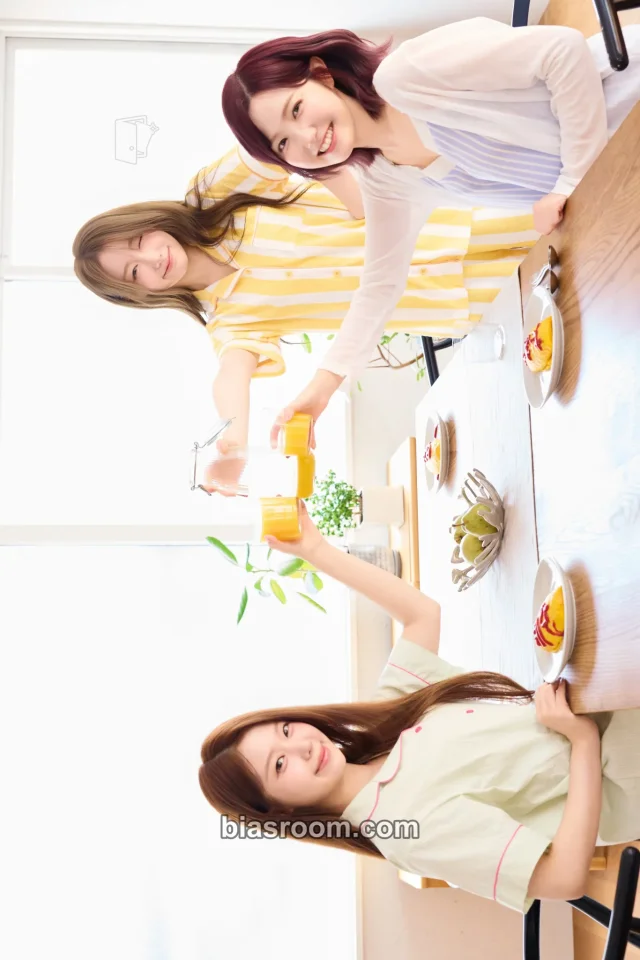 SAY MY NAME - Hitomi & Mei & Dohee - TRENDiCON Saymyname Other postcard white back