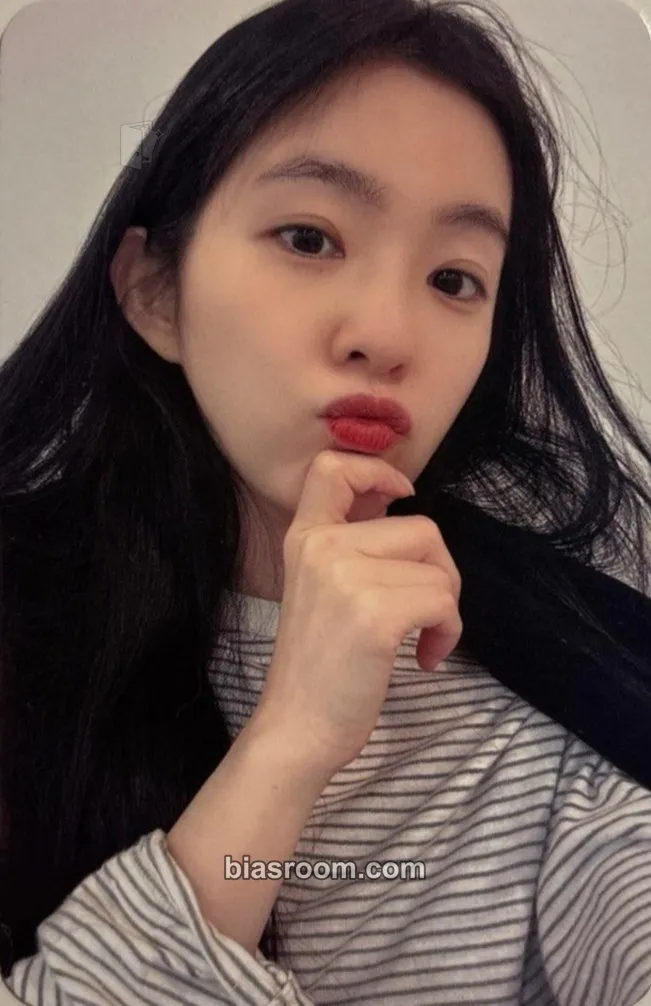 Irene Chill Kill Photocard - Red Velvet - Red Velvet K-pop photocard