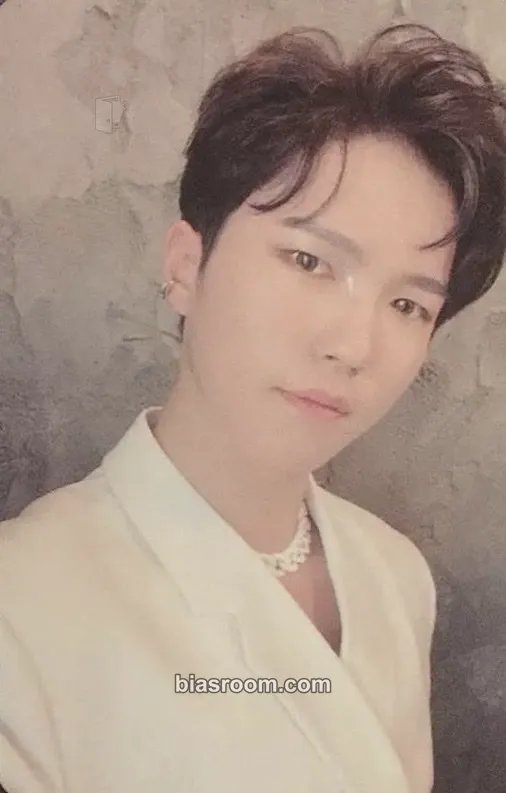 Hyunoh Across The Universe Photocard - D-CRUNCH - D-CRUNCH K-pop photocard