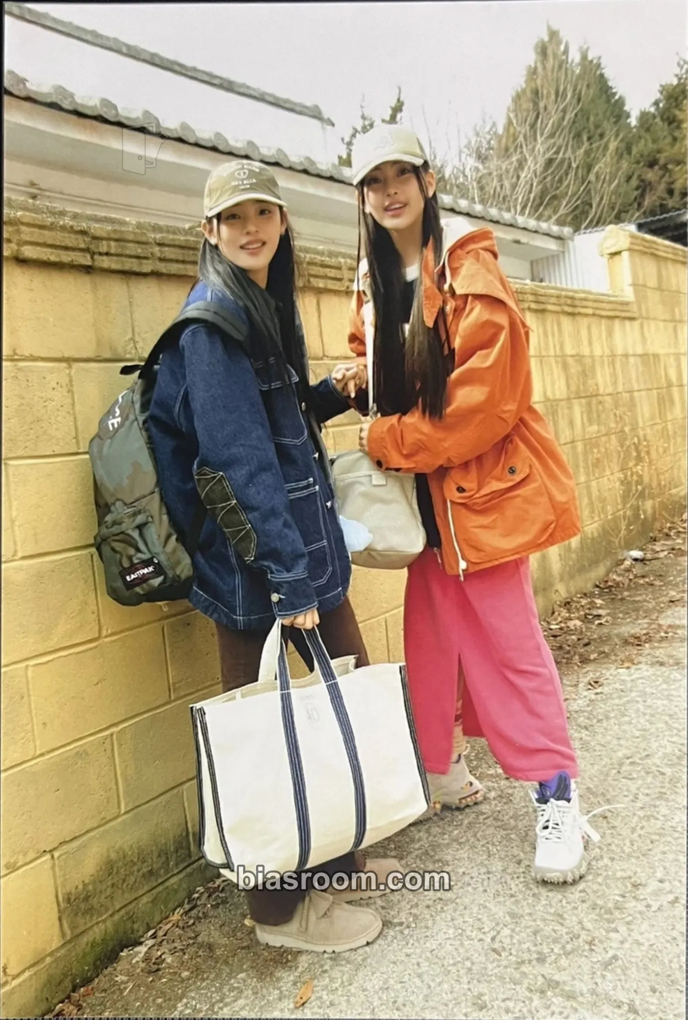 Bunnies Camp - The First Fanmeeting Photocard - NewJeans - NewJeans K-pop photocard