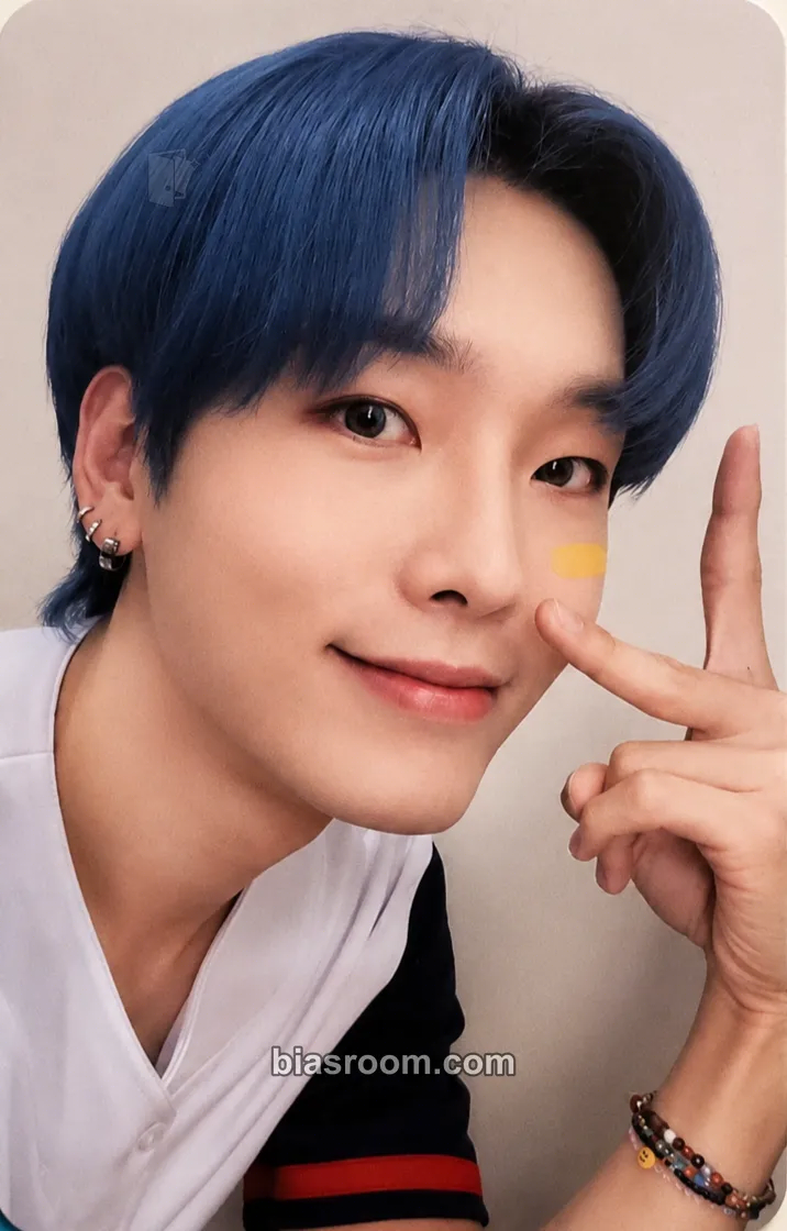 Rano E’LAST 2022 Season's Greetings - E’LAST Baseball Club Photocard - E’LAST - E’LAST K-pop photocard