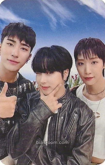 2025 ONEWE WORLD TOUR 'O! NEW E!volution Ⅳ' Photocard - ONEWE - ONEWE K-pop photocard