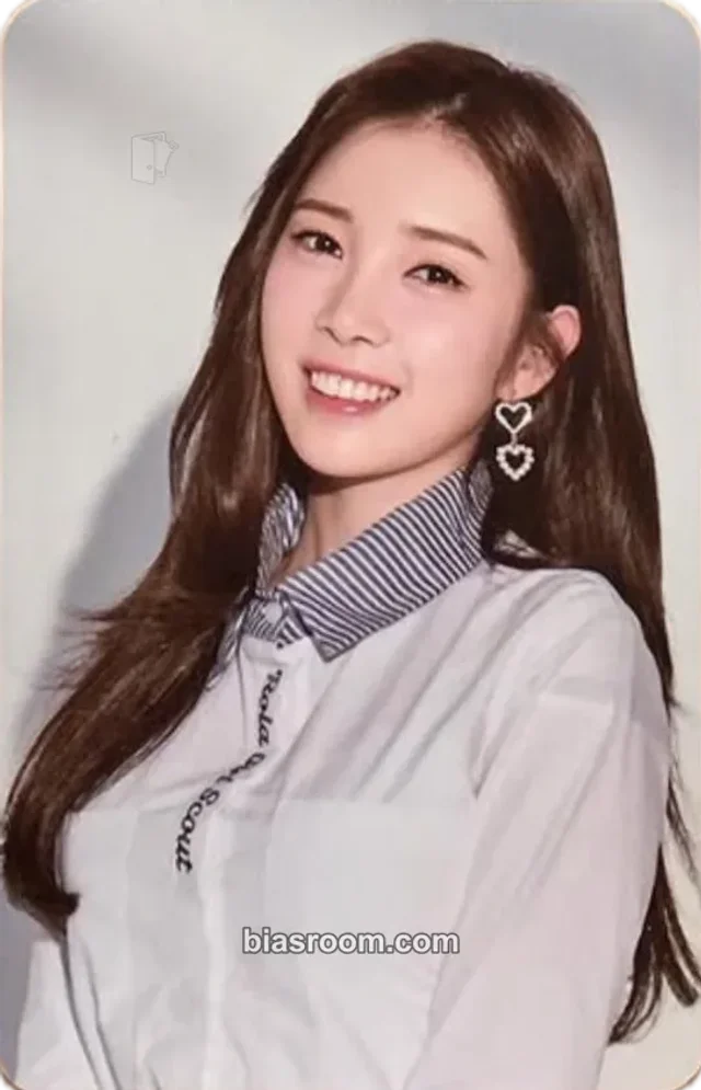 APRIL - Chaekyung - Tinkerbell Album album photocard B version