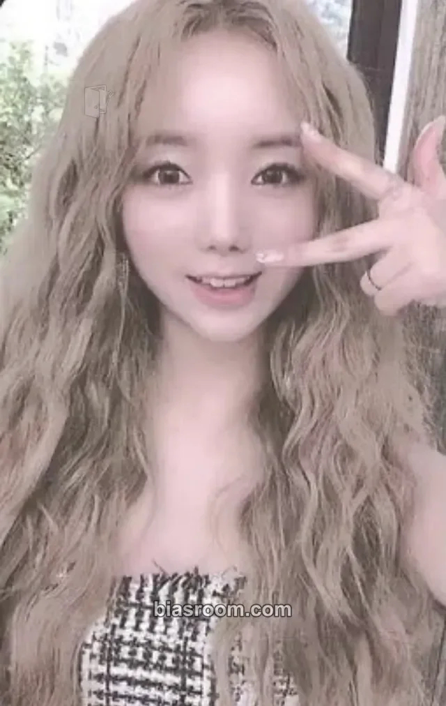 Kim Ji-yeon - Kim Jiyeon (Kei) - Over and Over Album album photocard