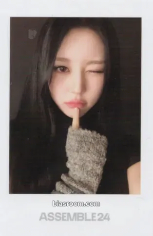 Hyerin Assemble24 Photocard - tripleS - tripleS K-pop photocard