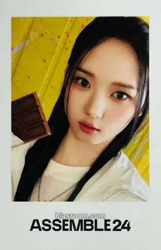 Jiwoo Assemble24 Photocard - tripleS - tripleS K-pop photocard