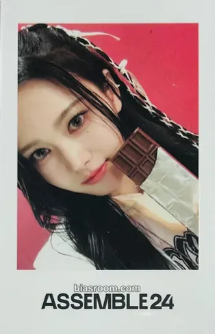 Mayu Assemble24 Photocard - tripleS - tripleS K-pop photocard