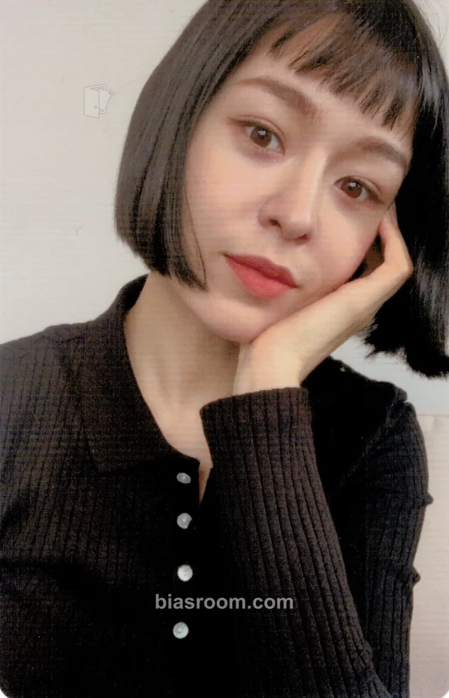 NIKA - NIKA - Silhouette Album selfie makestar