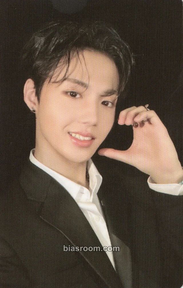 TREASURE - Doyoung - REBOOT Album album photocard photobook version version 3 selfie