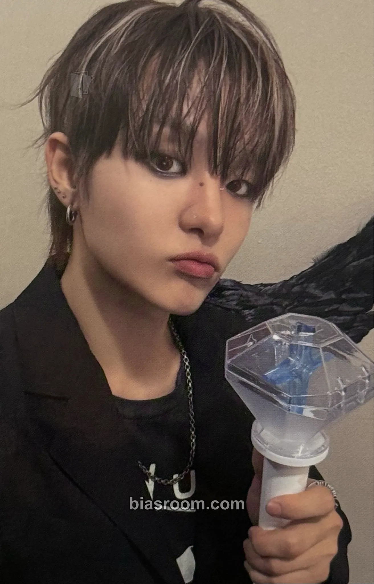 Jihoon Lightstick Ver. 2 Photocard - TREASURE - TREASURE K-pop photocard