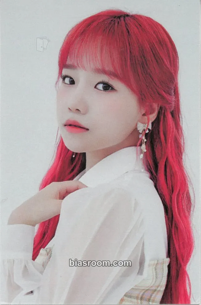 Jo Yuri ONEIRIC THEATER Photocard - IZ*ONE - IZ*ONE K-pop photocard