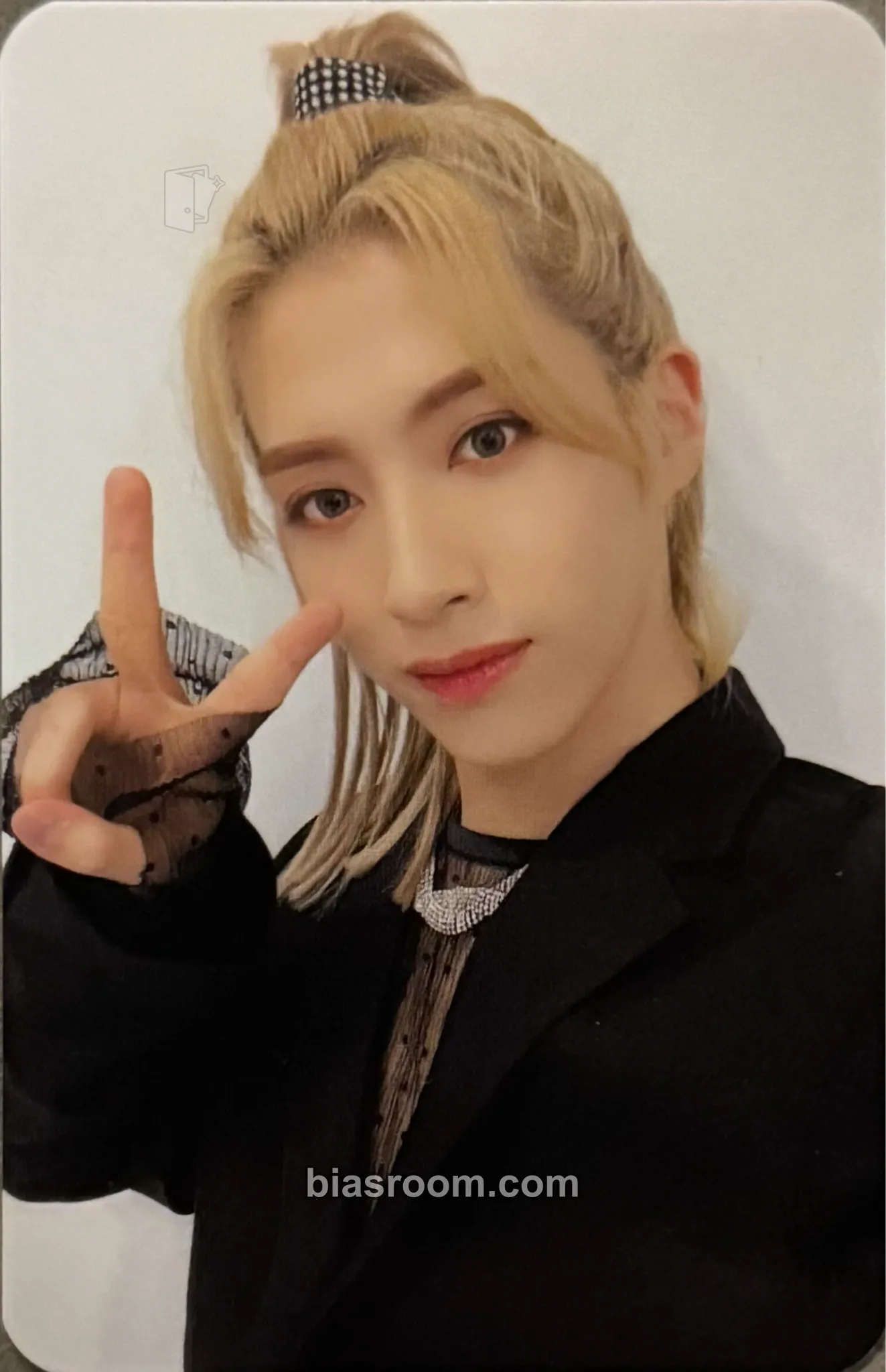 Xion DEVIL Photocard - ONEUS - ONEUS K-pop photocard