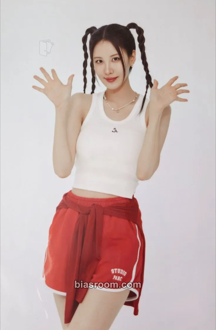 Seohyun 2025 Seohyun Season's Greetings Photocard - Girls' Generation - Girls' Generation K-pop photocard