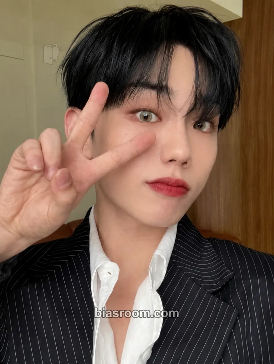Wonjun iDENTIFICATION Photocard - E’LAST - E’LAST K-pop photocard