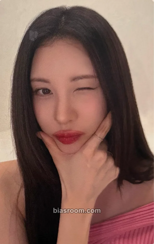 Girls' Generation - Seohyun - SMTOWN 2025: THE CULTURE, THE FUTURE Album apple music pob (pre-order benefit)