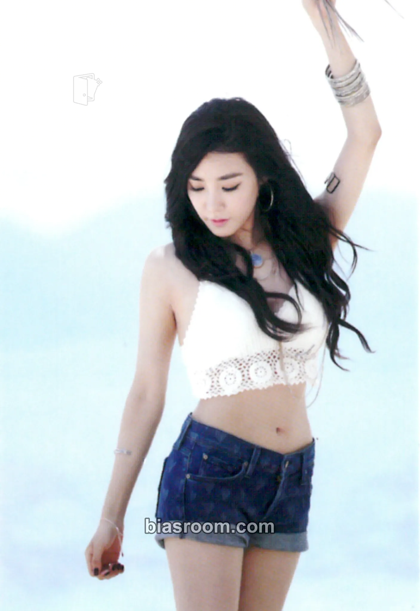 Tiffany Party Photocard - Girls' Generation - Girls' Generation K-pop photocard