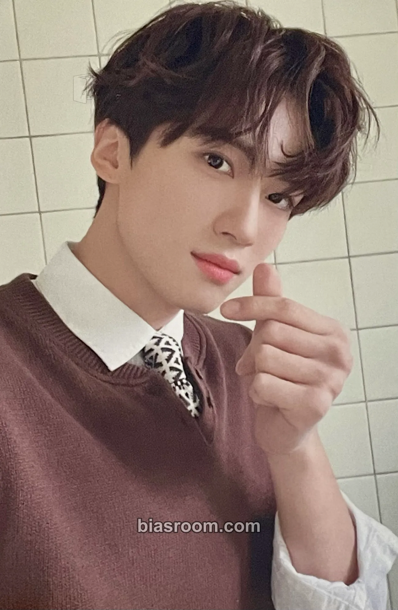 Yanan 2022 Season's Greetings - Secret Book Club Photocard - PENTAGON - PENTAGON K-pop photocard