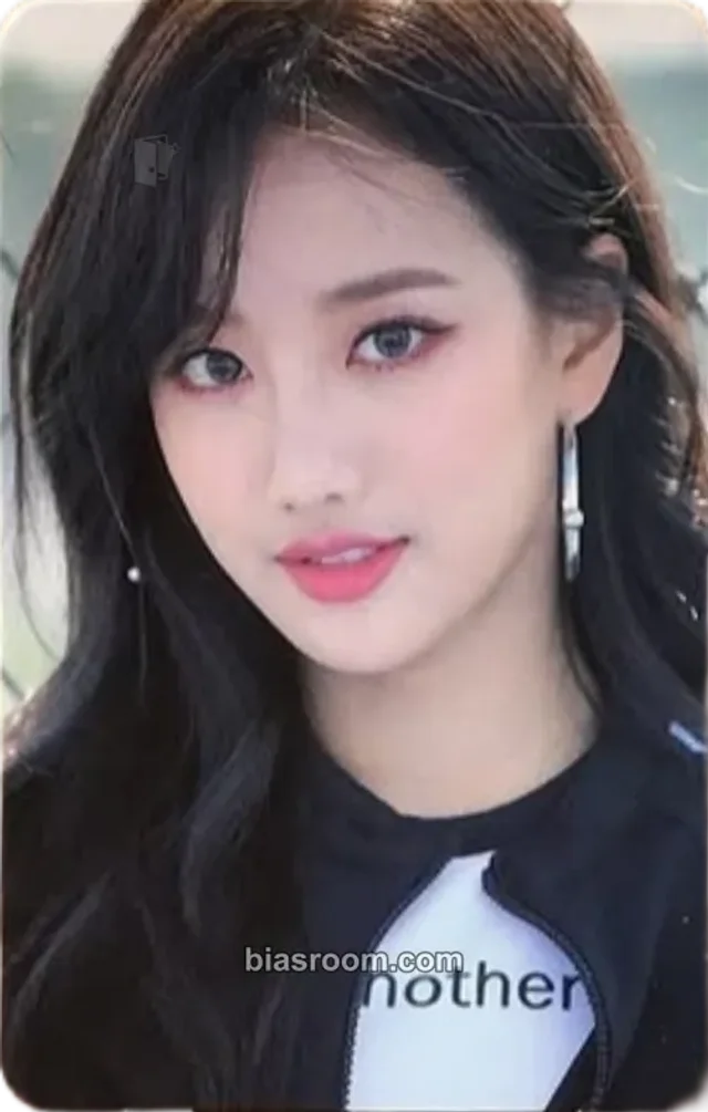 APRIL - Naeun - The Ruby Album album photocard