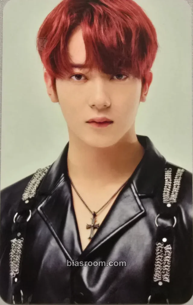 Omega X - Yechan - Love Me Like Album album photocard