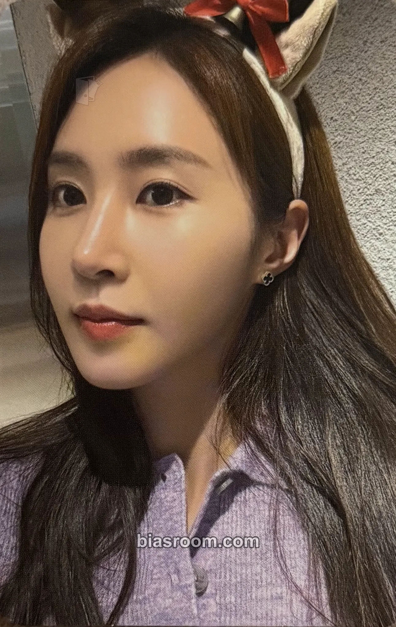 Yuri Pink Christmas Photocard - Girls' Generation - Girls' Generation K-pop photocard