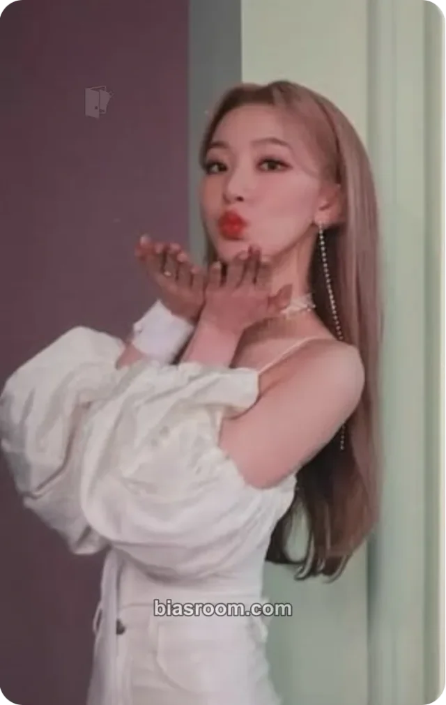 DreamNote - Youi - Dream Wish Album fansign