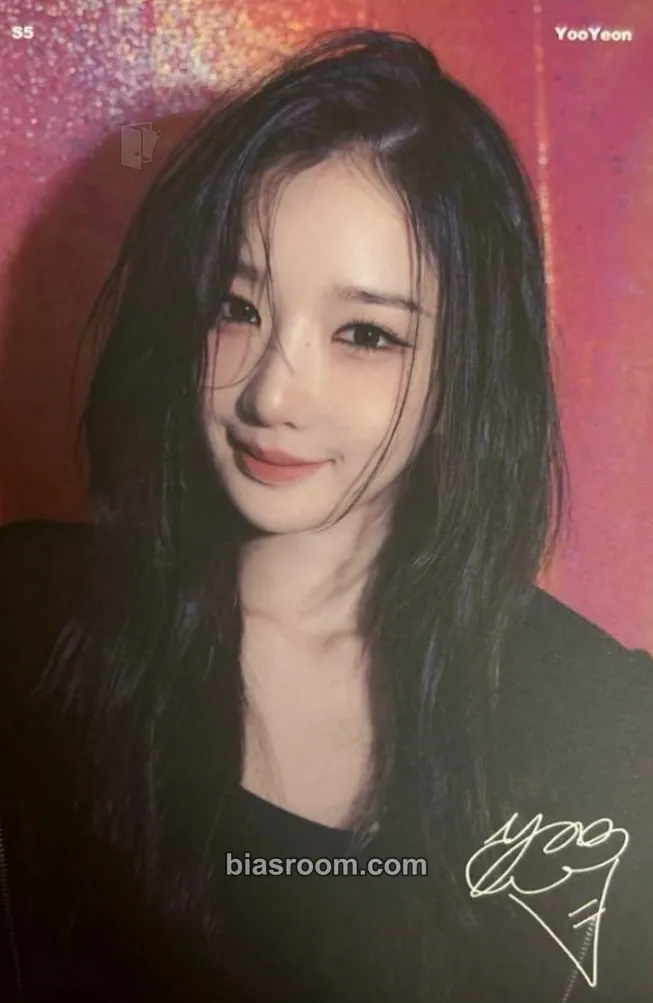 Yooyeon Assemble24 Photocard - tripleS - tripleS K-pop photocard