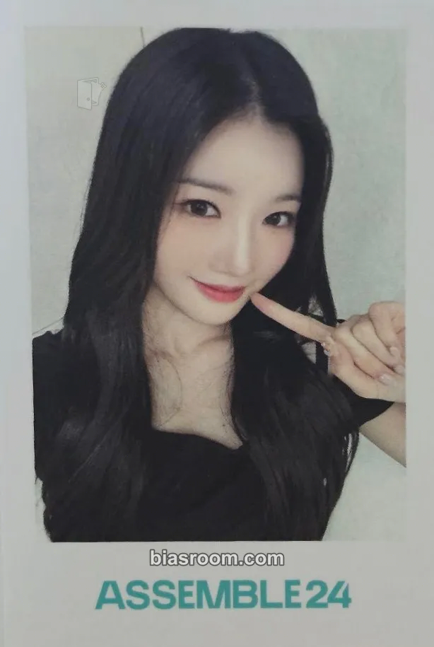 Yooyeon Assemble24 Photocard - tripleS - tripleS K-pop photocard